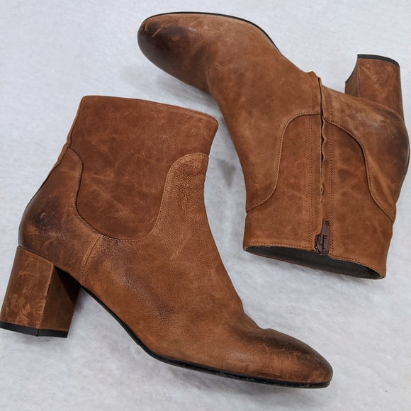 Brown Leather Women's Ankle Booties size 10 Distressed Look round toe - Picture 8 of 10